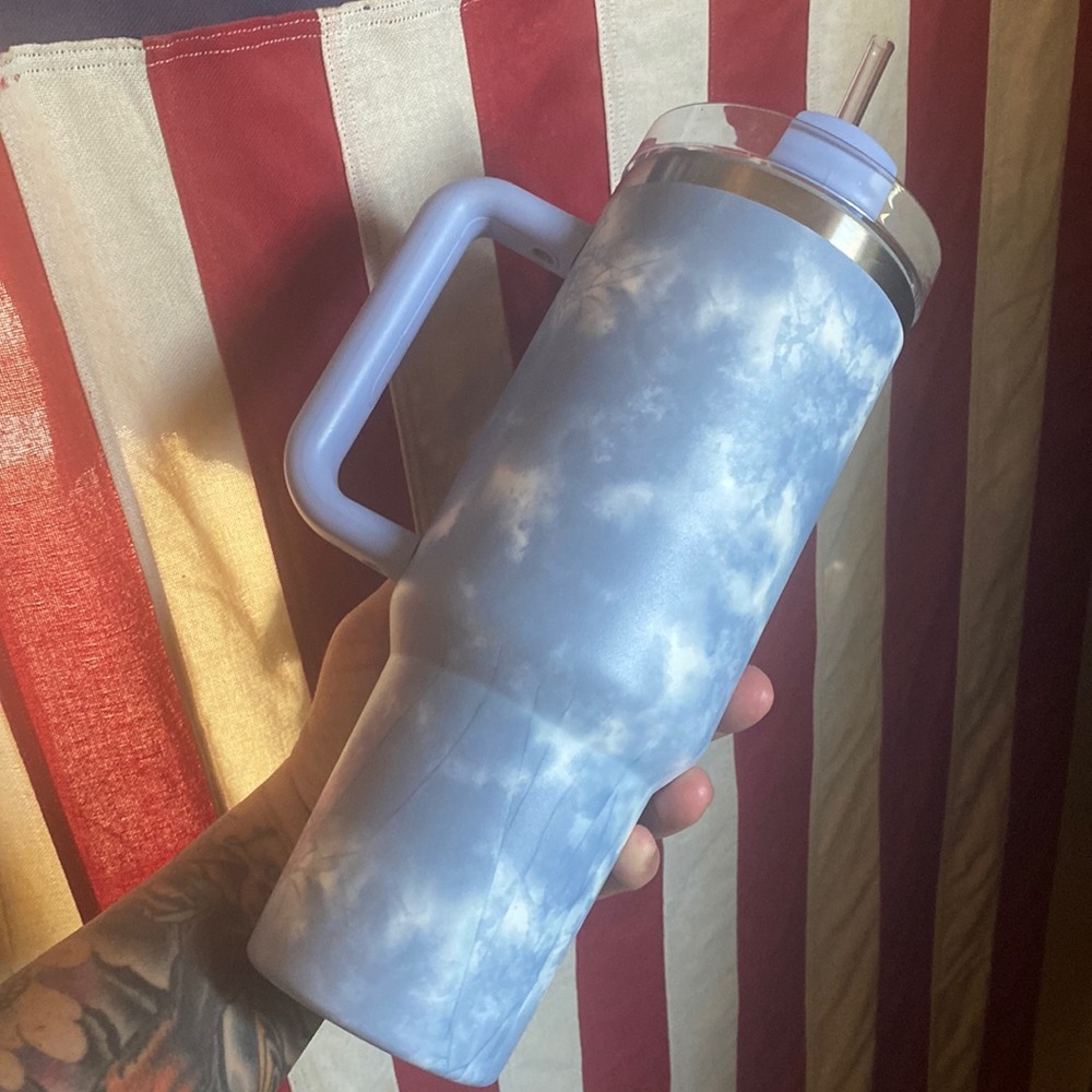🩵Blue Tie Dye 40oz Cup🩵
